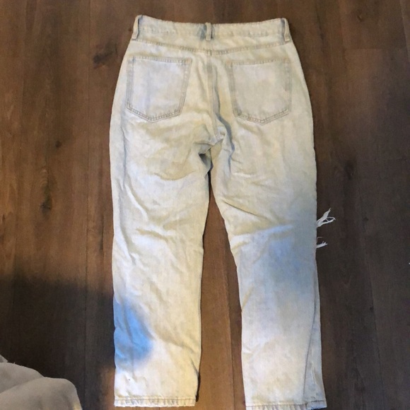 High rise, ex-boyfriend jeans from garage - Picture 2 of 2